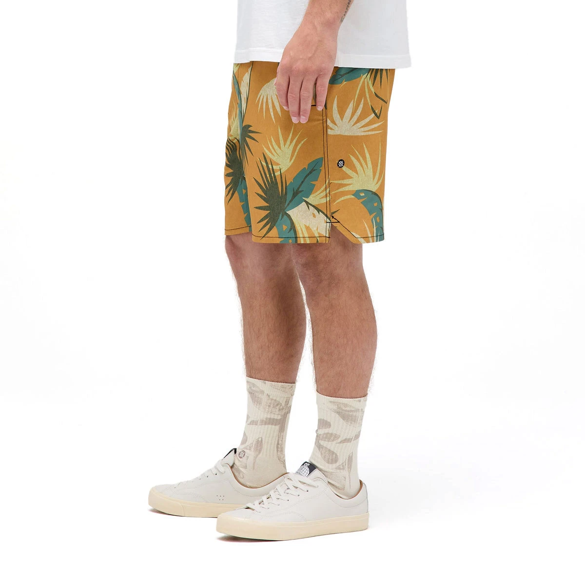 Stance Complex 7in Hybrid Shorts - Gold Fade 6 Stance Complex 7in Hybrid Shorts - Gold Fade - Image 4