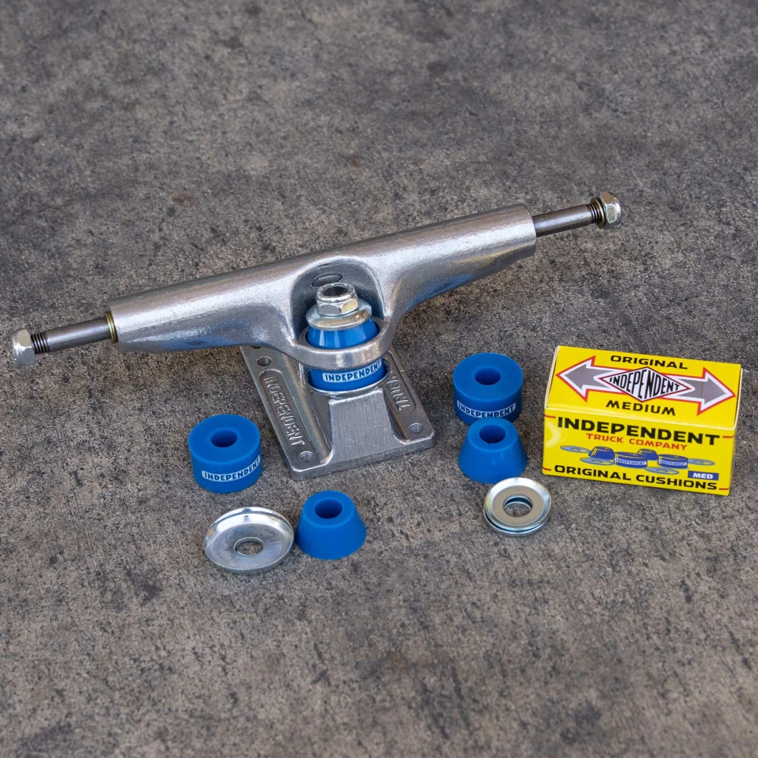 Independent Genuine Parts Original Cushions Medium 92a Bushings - Blue 5 Independent Genuine Parts Original Cushions Medium 92a Bushings - Blue - Image 3
