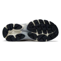 Saucony Progrid Omni 9 Premium Shoes - White -DADDIES Skate Gear 195020044469 4