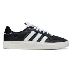 Adidas Tyshawn Low Shoes - Core Black/Ftwr White/Core White