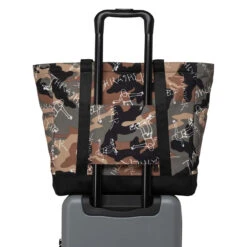 Herschel Supply X Thrasher Gonz Heritage Tote Bag - Woodland Camo 10 Herschel Supply X Thrasher Gonz Heritage Tote Bag - Woodland Camo -DADDIES Skate Gear 828432717996 4