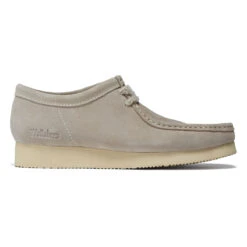 Clarks Wallabee 2604 Shoes - Sand Suede