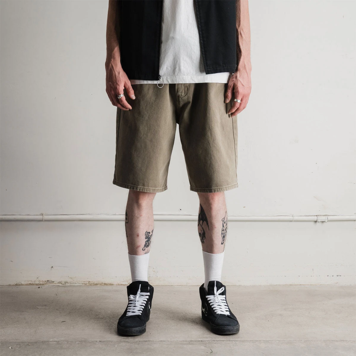 Welcome Chasm Baggy Denim Shorts - Cedar 7 Welcome Chasm Baggy Denim Shorts - Cedar - Image 5